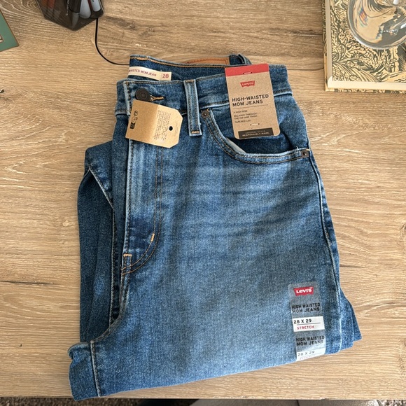 Levi Denim - Picture 3 of 8
